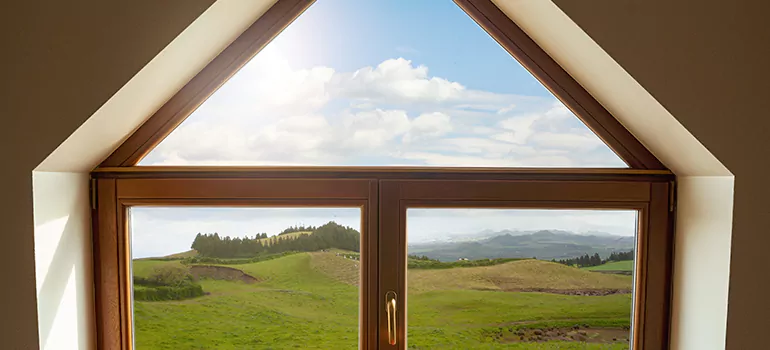 Trapezoid Window Maintenance in Foster City, CA